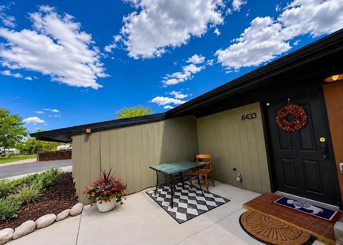 Holiday home Hot Tub Big Views Private Lot Rv Parking