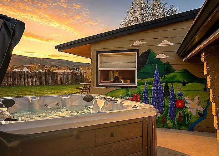 Hot Tub Big Views Private Lot Rv Parking Holiday home *